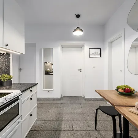 Appartement Lumina 3-room Near The Royal Castle