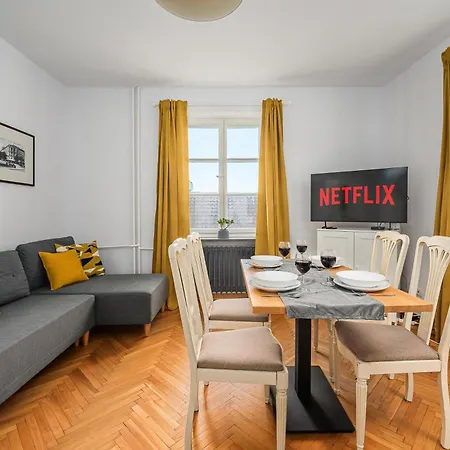 Lejlighed Lumina I 3-room I 9 Guests I Coffee Maker I Near The Royal Castle *