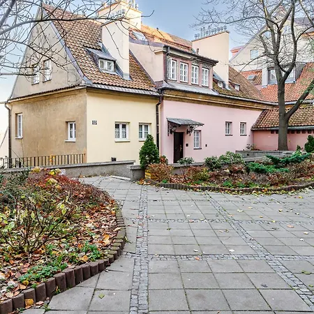 Apartmán Lumina 3-room Near The Royal Castle *